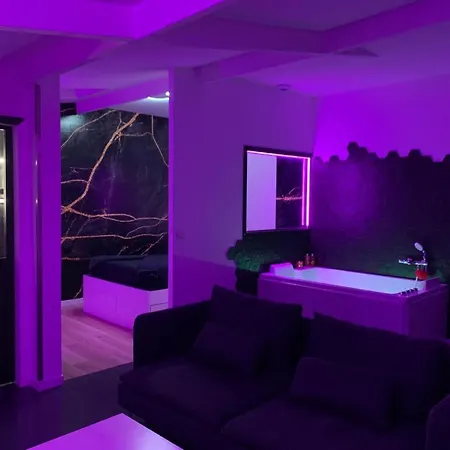 Loveroom : Avec Jacuzzi Privatif *